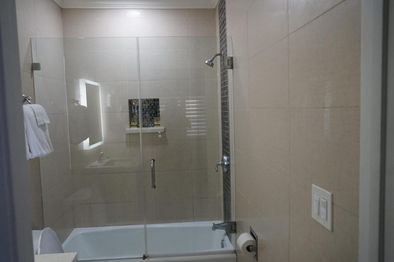 Avenue Motel Гардина Екстериор снимка