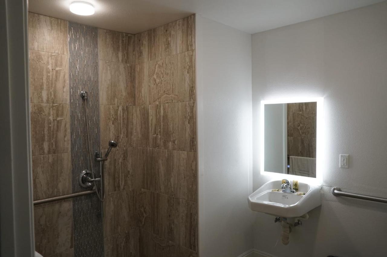 Avenue Motel Гардина Екстериор снимка